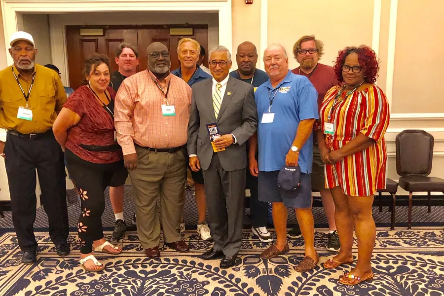usw_-_local_8888_-_photo_-_lobbying_-_bobby_scott_with_spivey_and_members.jpg